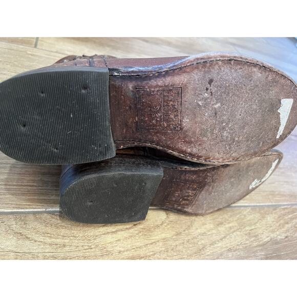 Frye Wyatt Cognac Disc Studded Moto Distressed Brown Boots Size 8B - Picture 4 of 10